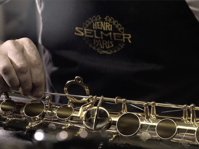 Manufacture de la maison Selmer Paris, créateurs de saxophones d'exception